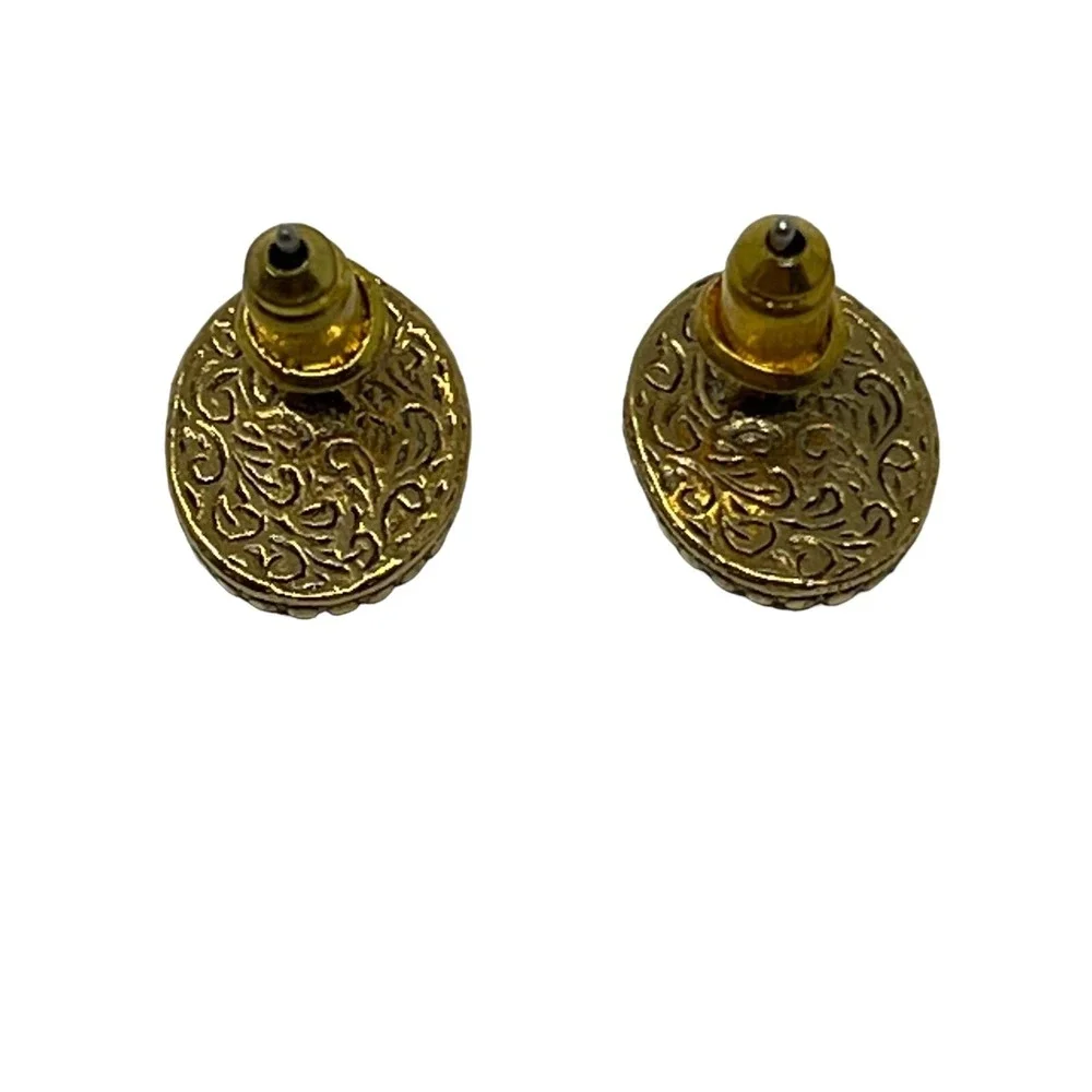 Vintage Pierced Earrings‎ Gold Tone Studs with Black Glass Flower Inserts